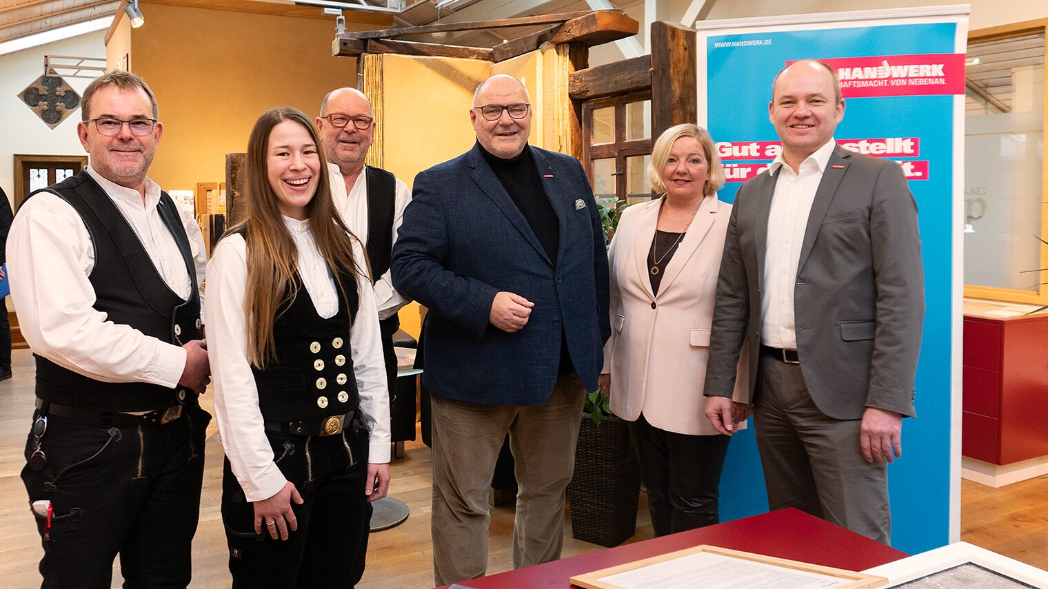 (v. l.) Guido Kramp, Stefanie Kramp, Andreas Kramp, Peter Eul, Andrea Hegerbekermeier, Carl-Christian Goll 