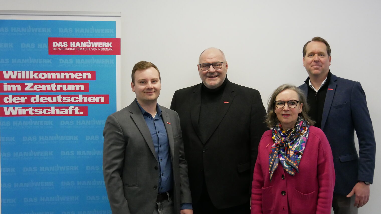 (v. l.) Matthias Petka, Kammerpräsident Peter Eul, Martina Bünemann-Siemens, Mathias Steinbild 