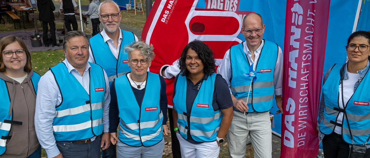 Verschiedene Akteure auf dem Tag des Handwerks beim Wackelpeter 2025
