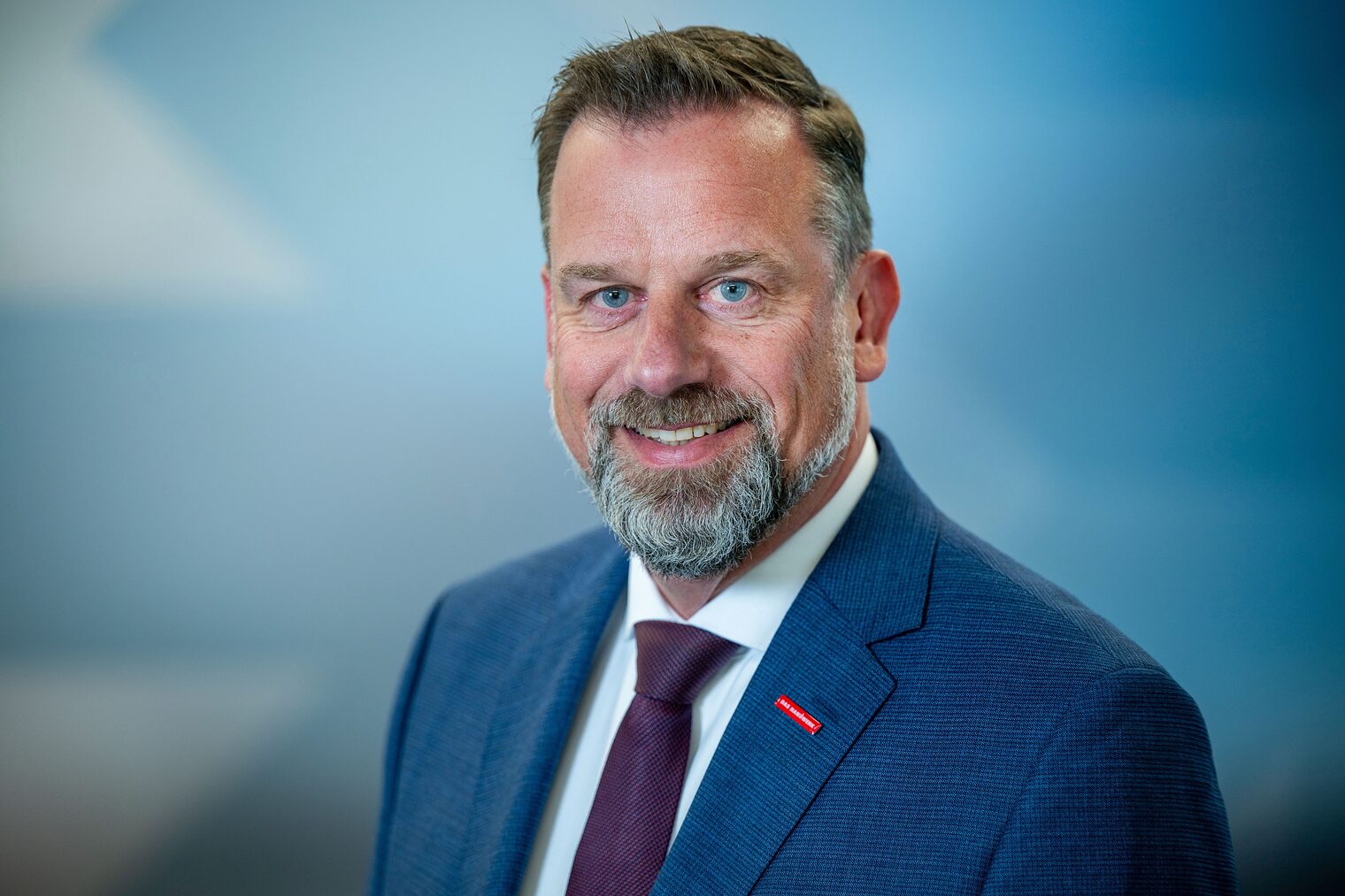 Porträt von Dr. Jens Prager, Hauptgeschäftsführer der Handwerkskammer OWL. 