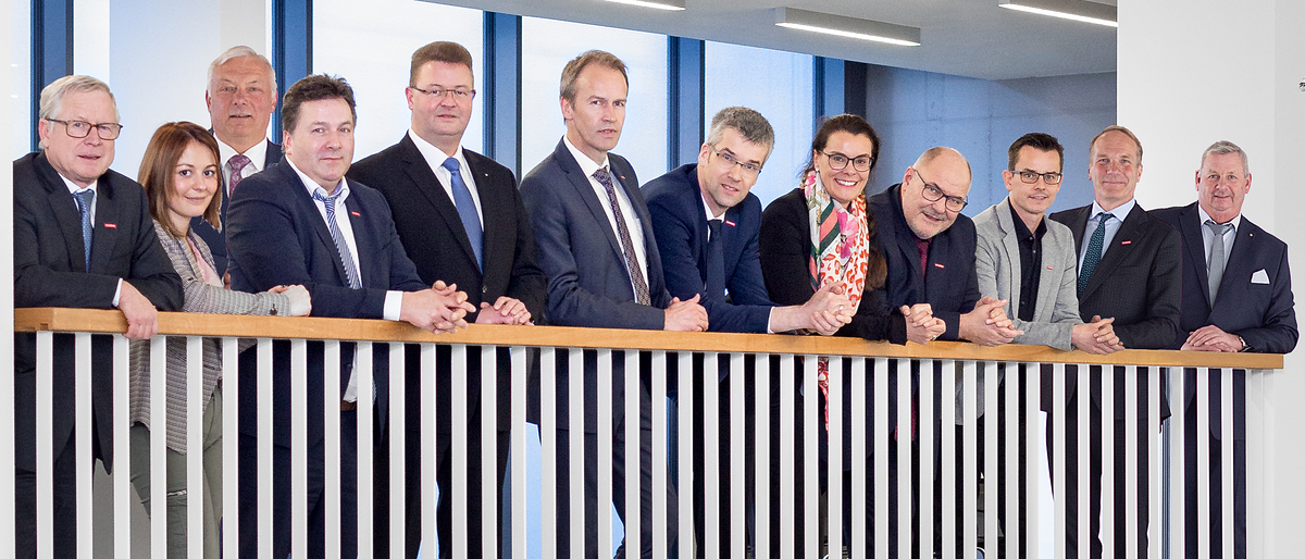 Vorstandsmitglieder der Arbeitgeber- und Arbeitnehmerseite in der Amtszeit 2019 - 2024 Vorstand der Handwerkskammer 2019