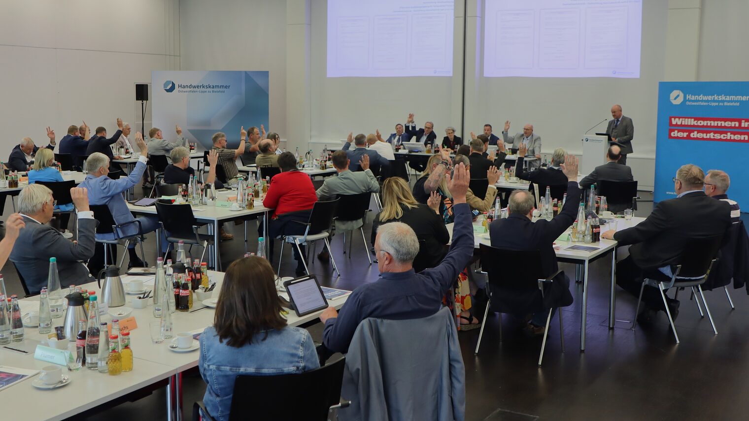 Die Vollversammlung während der Sitzung