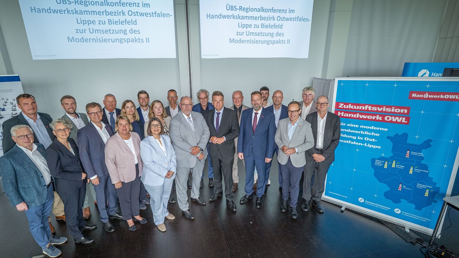 Gruppenbild der Teilnehmenden