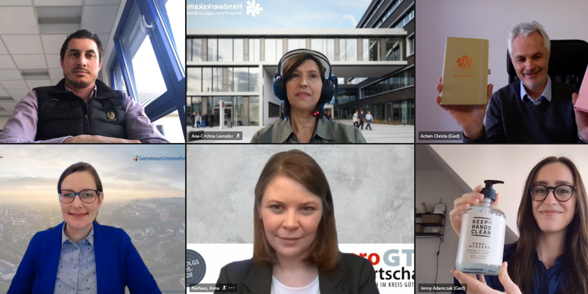 (oben v.l.) Gründer Daniel Wortmeier, Ana-Cristina Lavrador (Handwerkskammer) und Gründer Achim Christa, (unten v.l.) Kathrin Teschke (IHK), Anna Niehaus (pro Wirtschaft GT) und Gründerin Jenny Adamczak (oben v.l.) Gründer Daniel Wortmeier, Ana-Cristina Lavrador (Handwerkskammer) und Gründer Achim Christa, (unten v.l.) Kathrin Teschke (IHK), Anna Niehaus (pro Wirtschaft GT) und Gründerin Jenny Adamczak