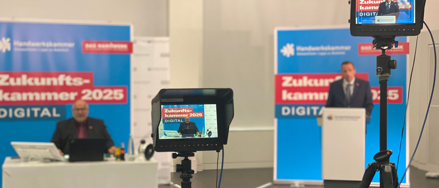 Die digitale Vollversammlung der Handwerkskammer OWL Die digitale Vollversammlung der Handwerkskammer OWL